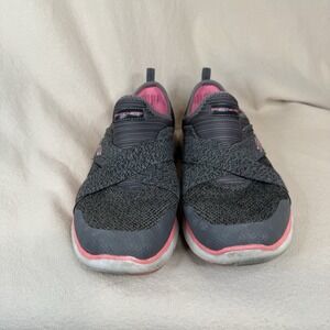 Skechers‎ Women's Gray 8.5 Slip Ons 12752